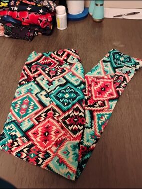 LuLaRoe Aztec Print Leggings in Teal, Coral & Black